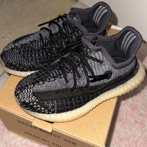 Toddler YEEZY’s